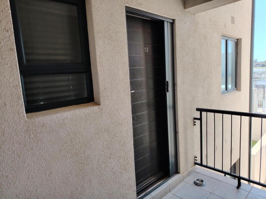 To Let 1 Bedroom Property for Rent in Buhrein Western Cape